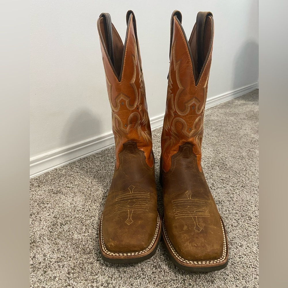 Ariat Western Cowboy Boots - Picture 2 of 9